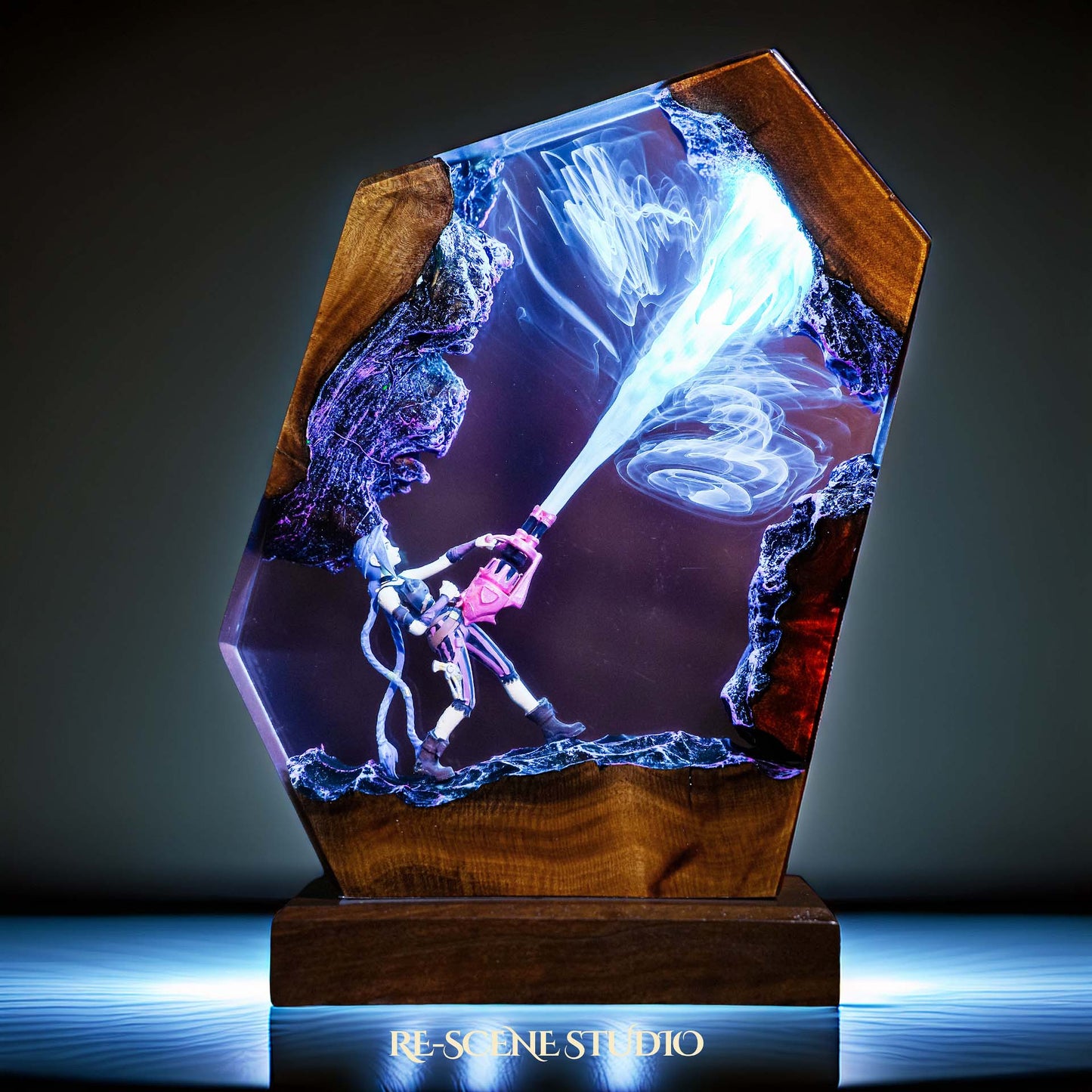 Punk Chaos Gunner Resin Lamp — view 1