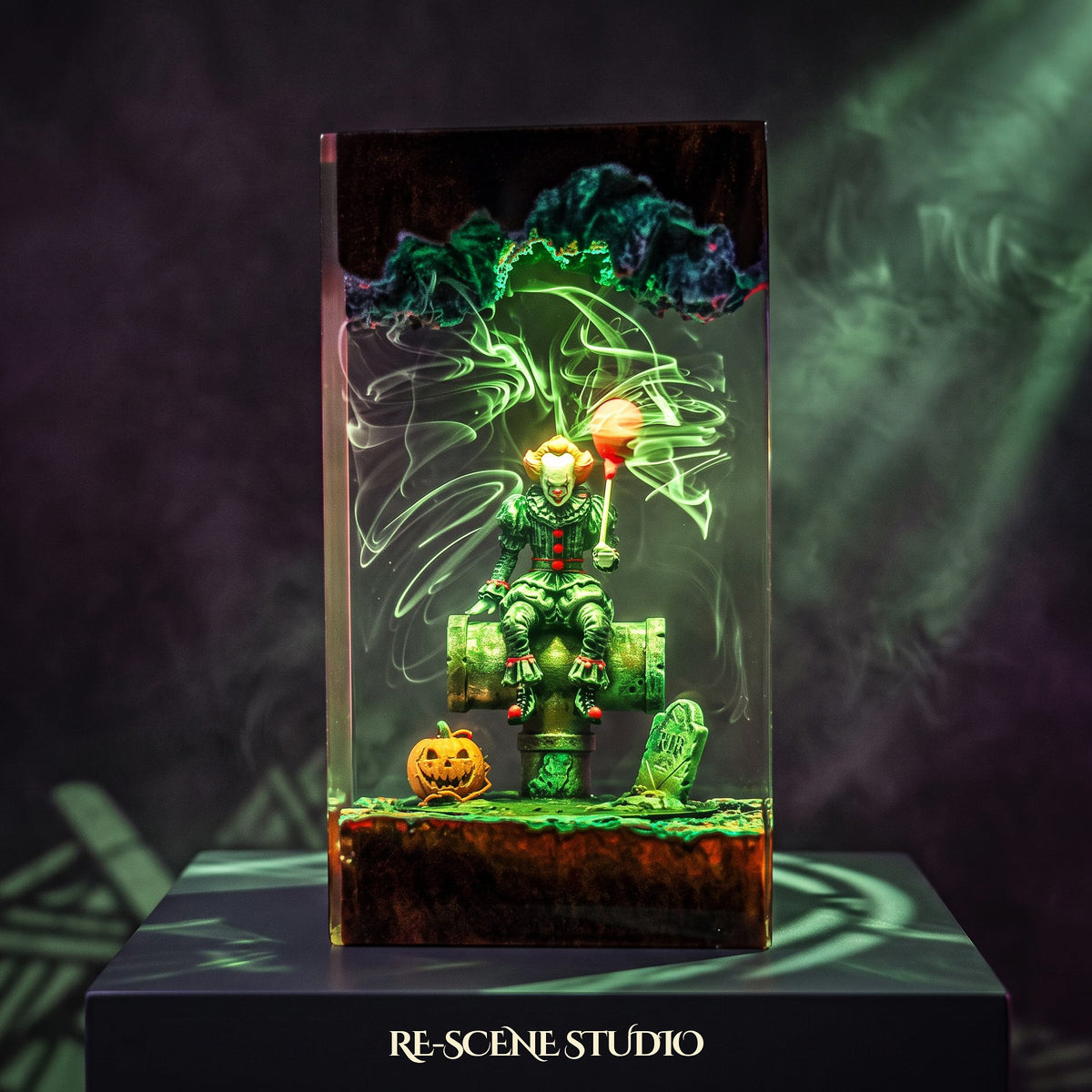 Pennywise Resin Lamp V2 (Stephen King's IT) — hand-poured epoxy resin night light glowing in 16 RGB colors