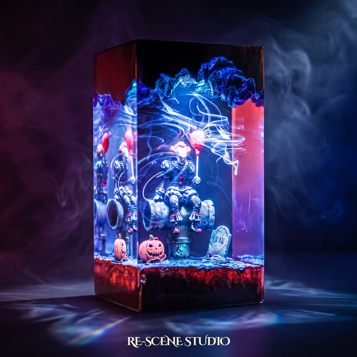 Close look at the Pennywise Resin Lamp V2, a handcrafted Stephen King's IT epoxy resin LED lamp