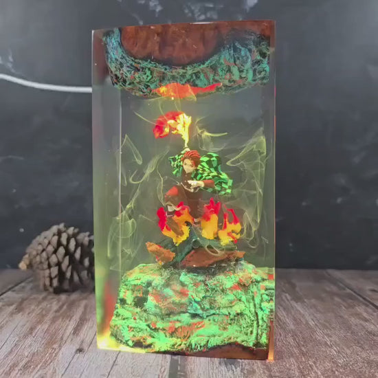 Tanjiro Resin Lamp V1 video, see the Demon Slayer epoxy resin lamp glow and cycle through RGB colors